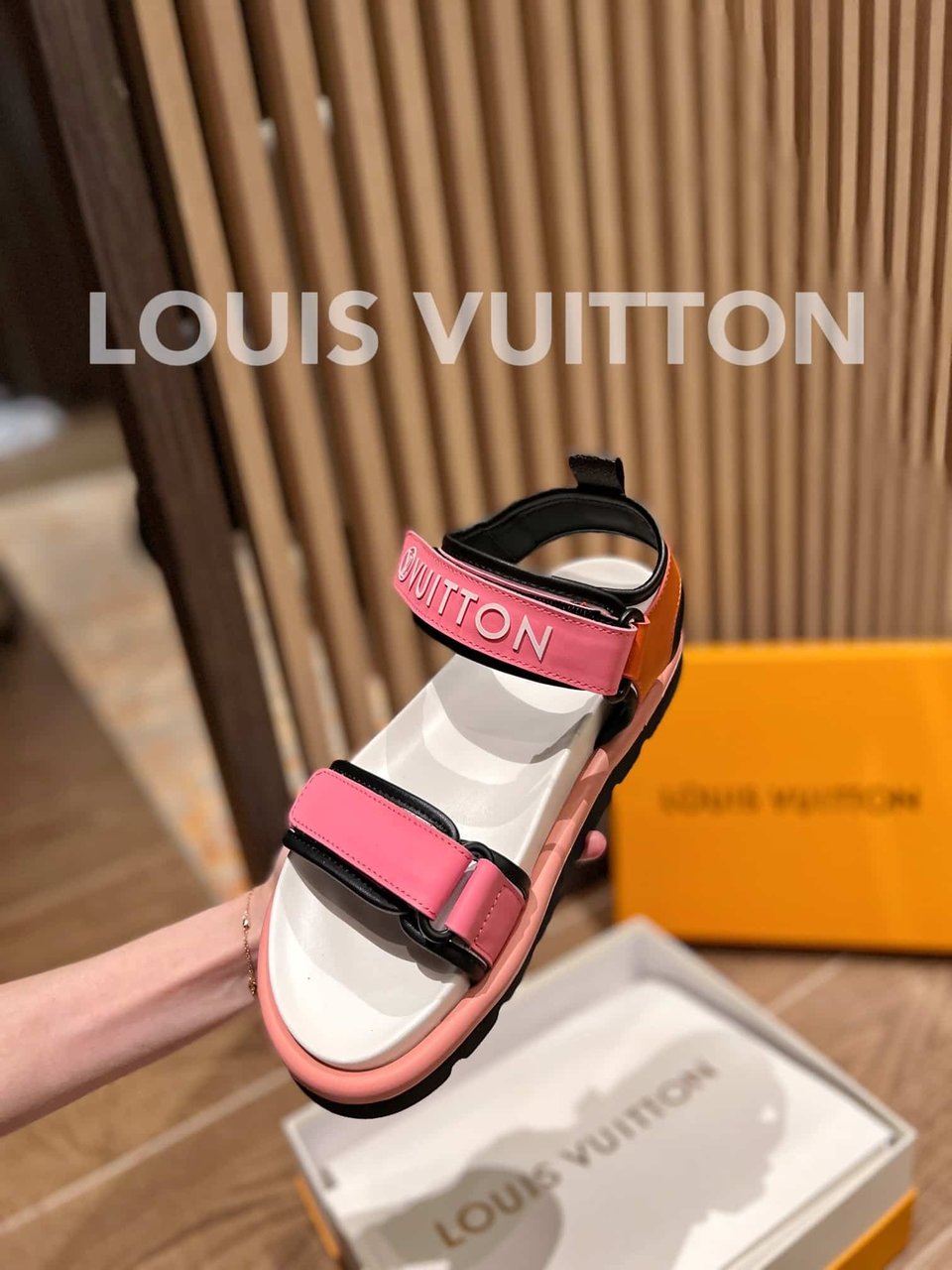 Louis Vuitton Pool Pillow Comfort Sandals Pink 1A9Oci view 8