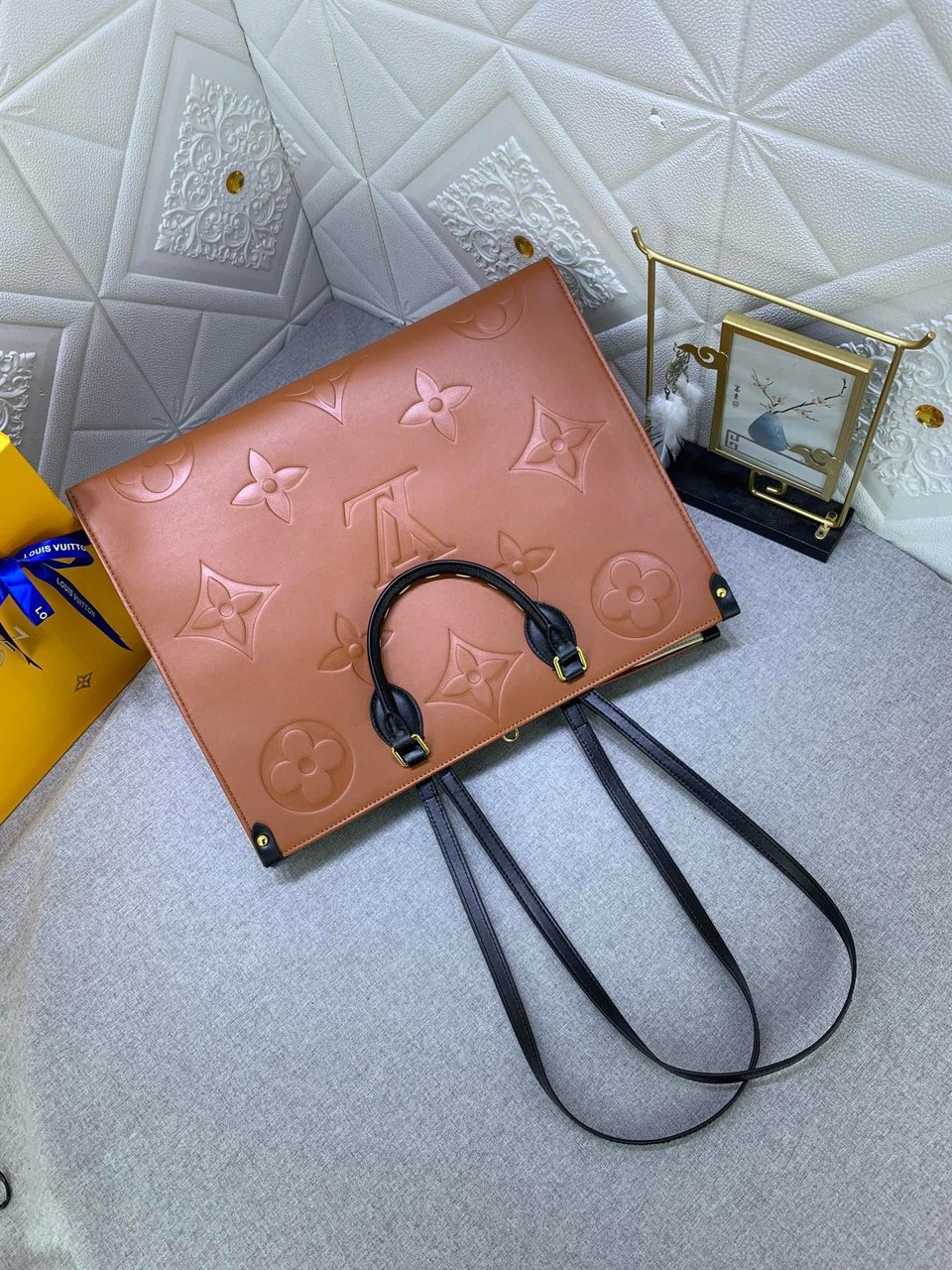 Louis Vuitton LV Crafty Onthego Gm Brown 41Cm view 9
