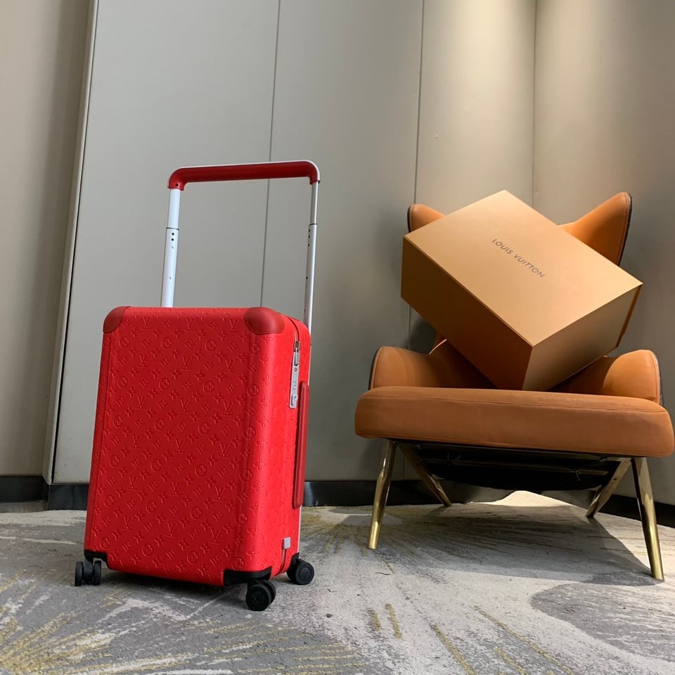 Louis Vuitton Horizon 55cm Red Luggage M11614 Taurillon Leather view 7