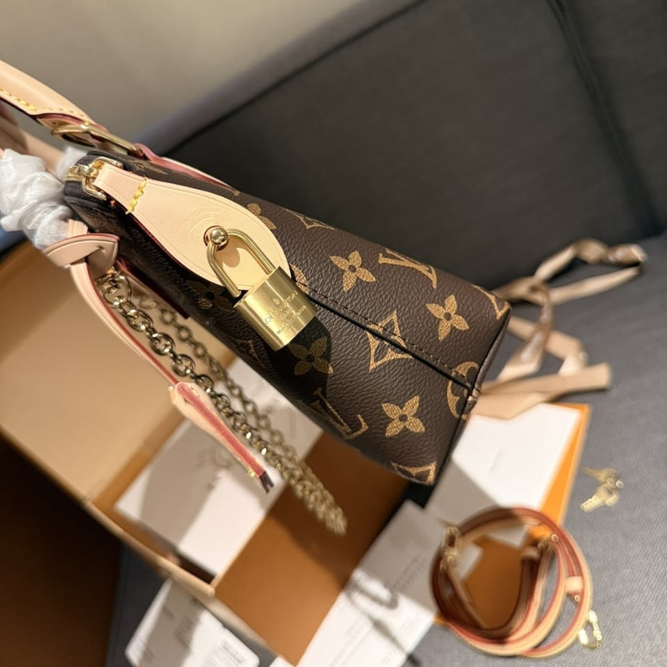 Louis Vuitton Lockit Bb Bag Monogram Brown 16Cm M12019 view 3