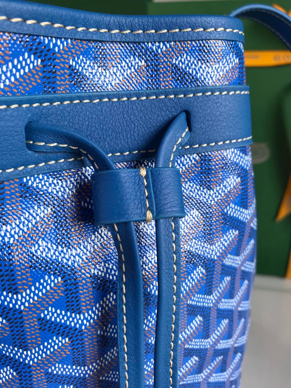 Goyard Petit Flot Bucket Bag 22 Cm Sapphire Blue Goyardine Canvas And Lambskin Trim view 6