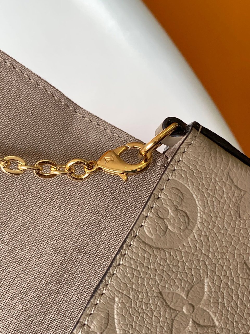 Louis Vuitton Felicie Pochette Bag Gray Tourterelle 21Cm view 7