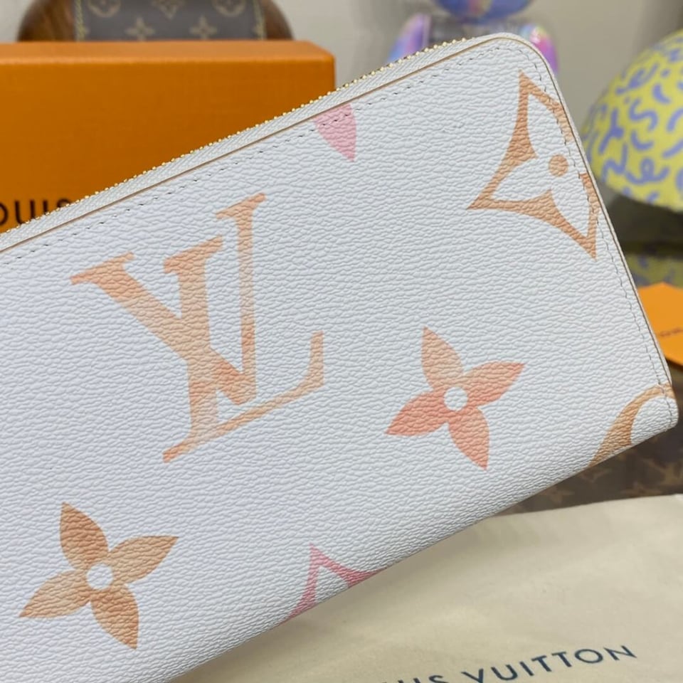Louis Vuitton Monogram Flower Patterns Zippy Wallet view 6