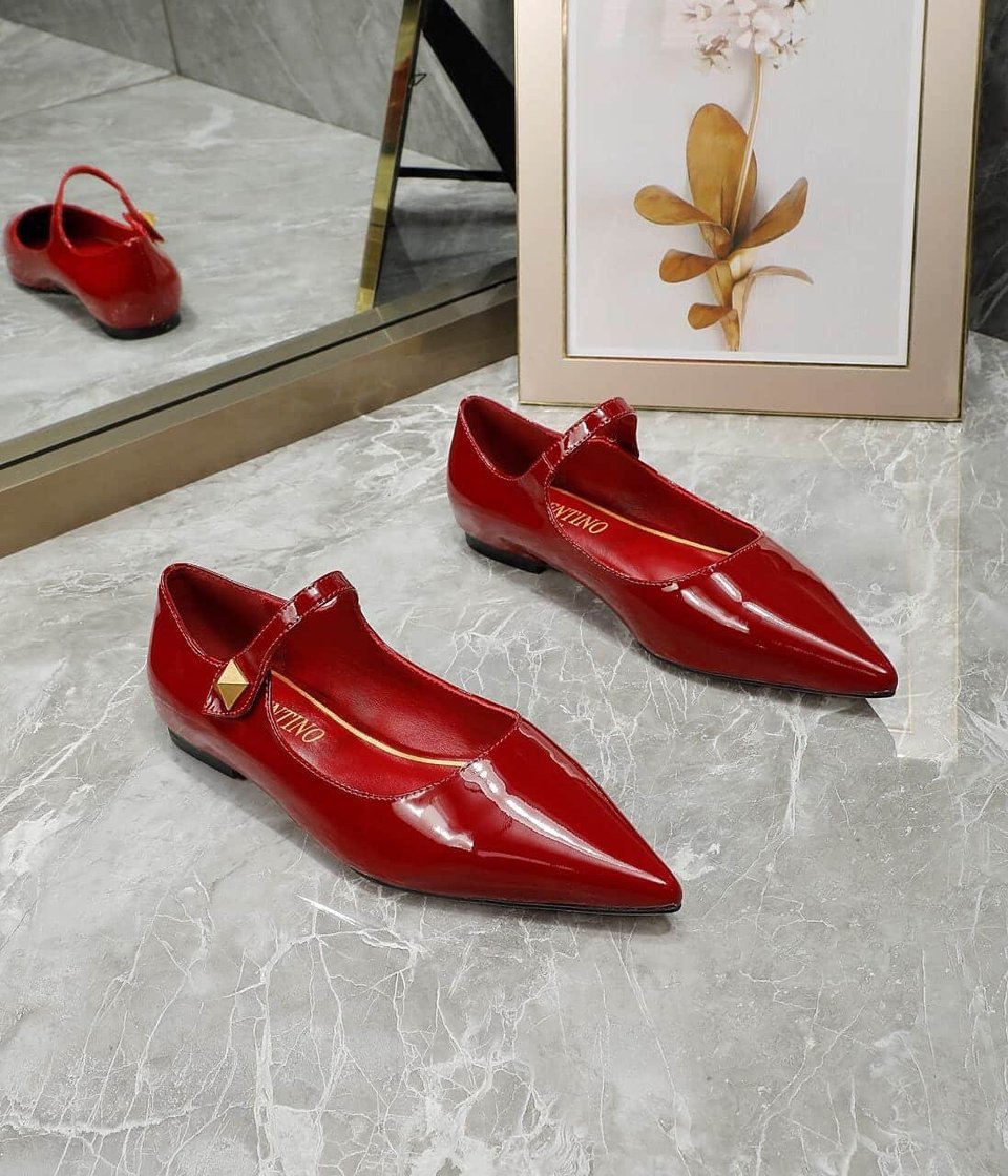 Valentino Garavani Tiptoe Patent Leather Ballet Flats Red view 8