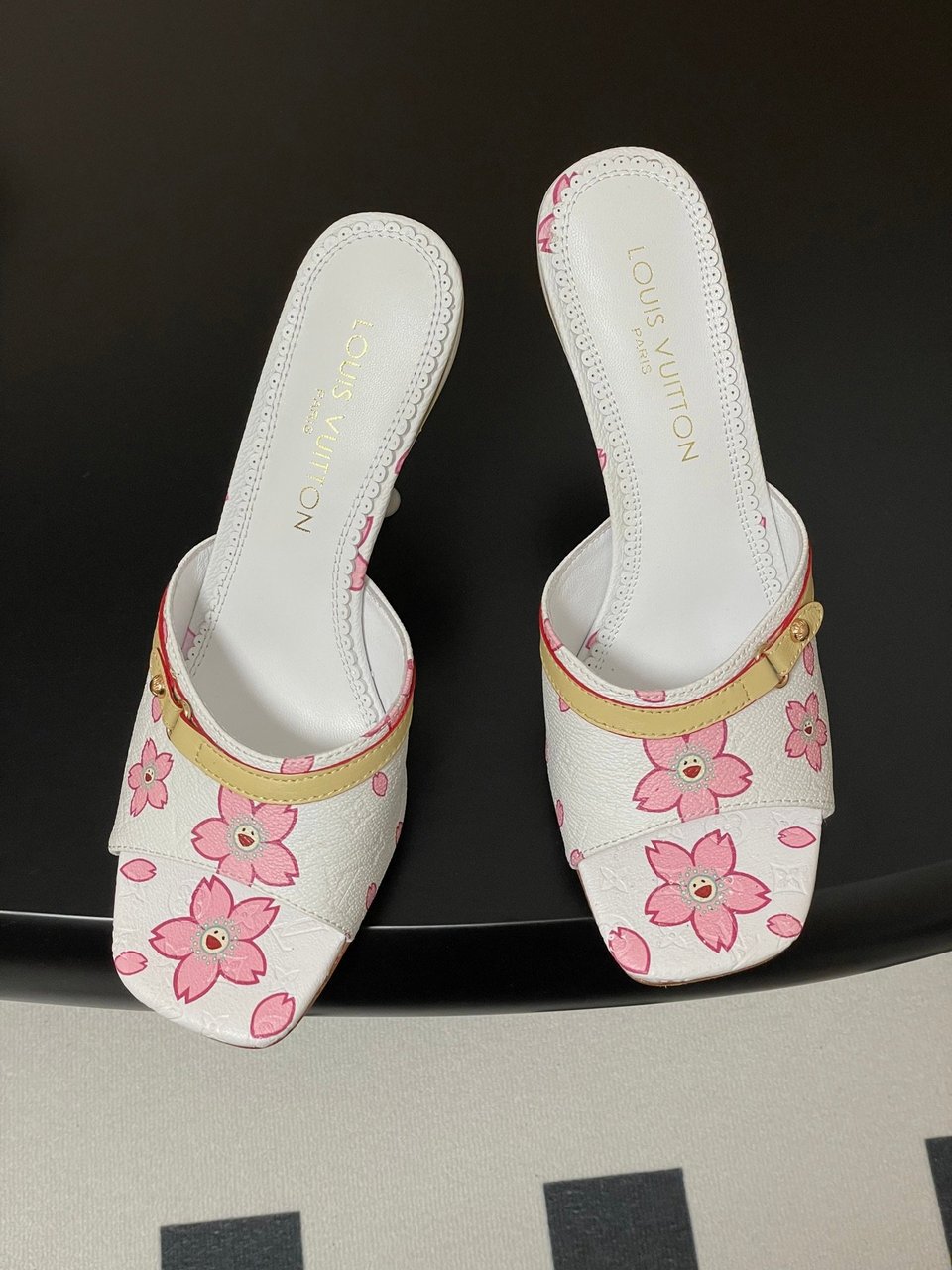Louis Vuitton x Takashi Murakami Cherry Blossom Mule White Monogram Canvas view 4