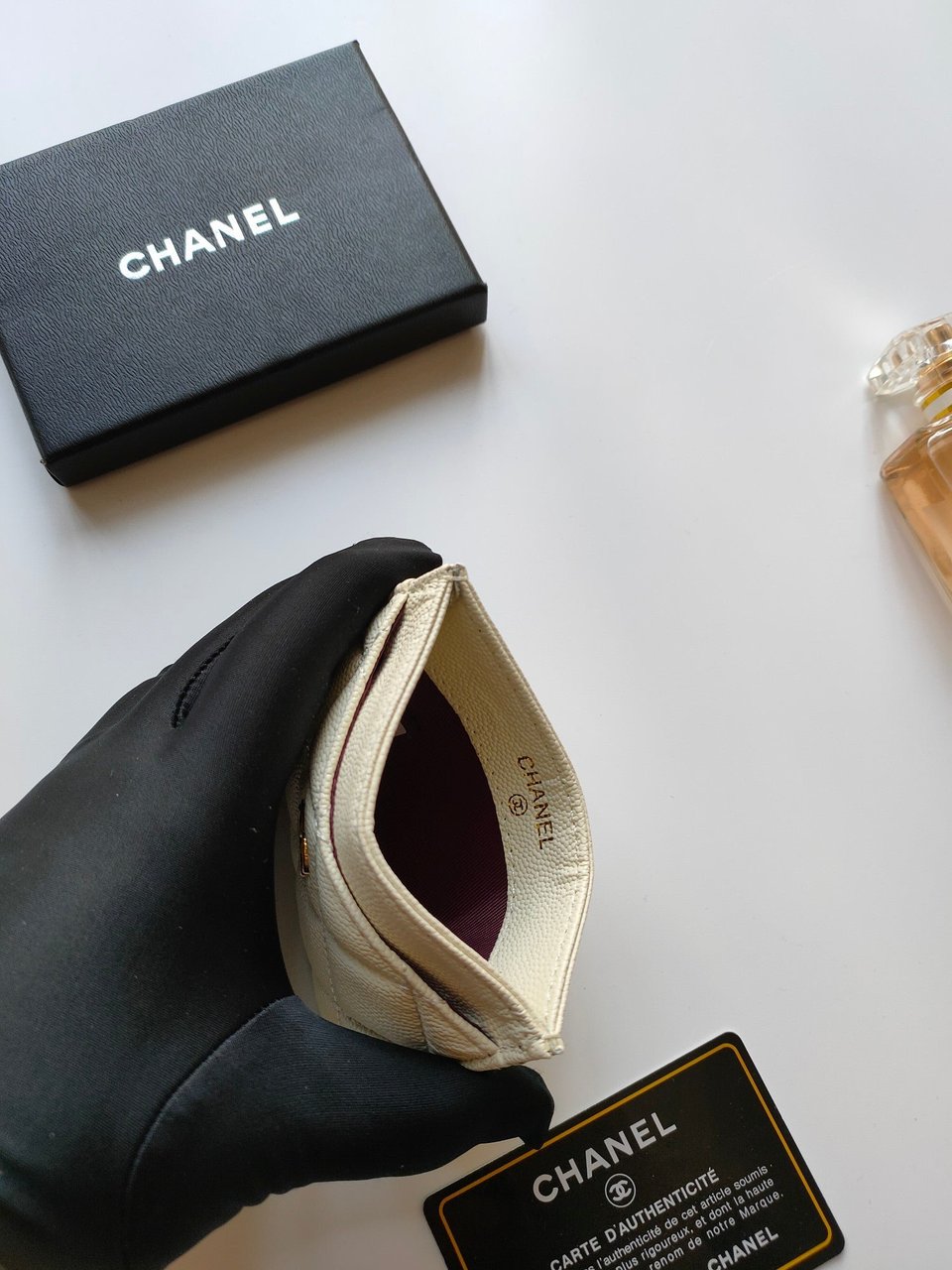 Chanel Card Holder 11.2 Cream Grained Calfskin Gold Icon view 5
