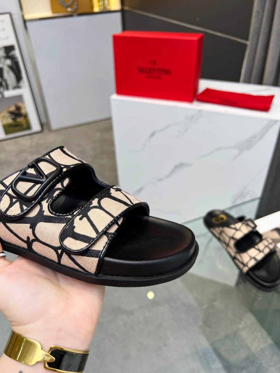 Valentino Garavani Vlogo Toile Iconographe Sandal Black Beige view 8