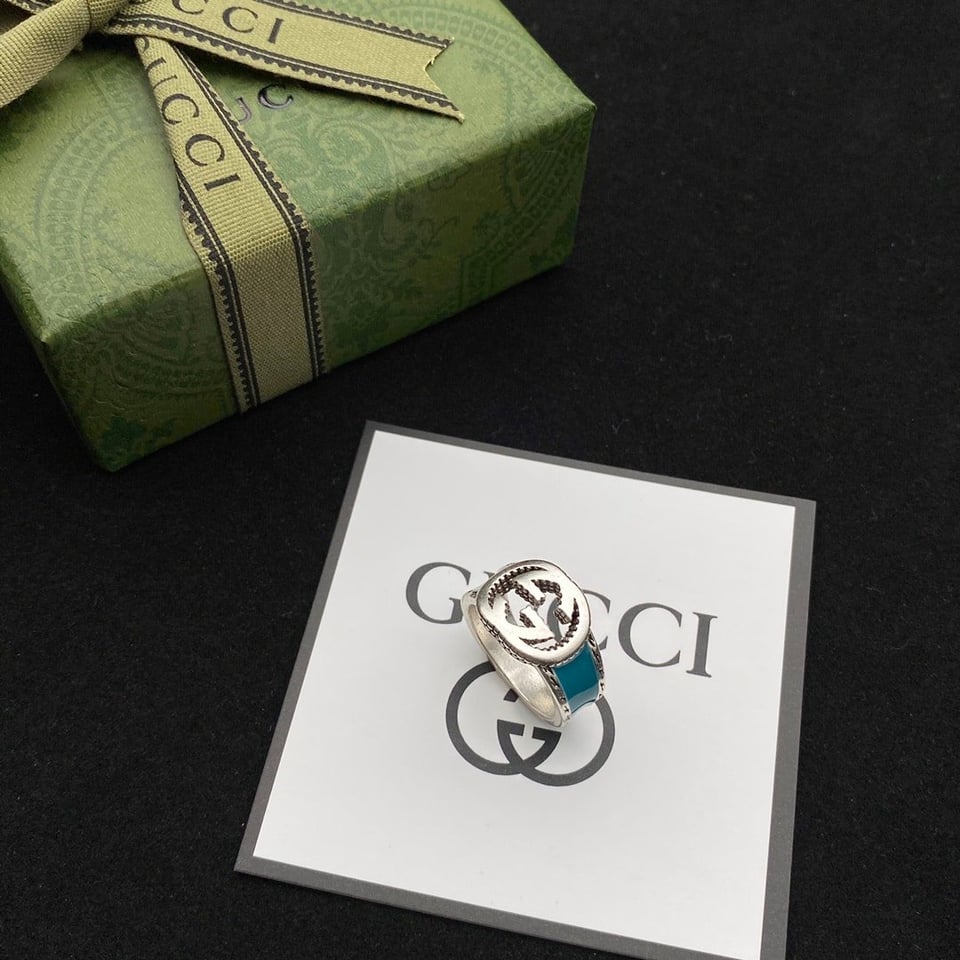 Gucci Gg Interlocking Silver Ring Ybc645572001 view 7