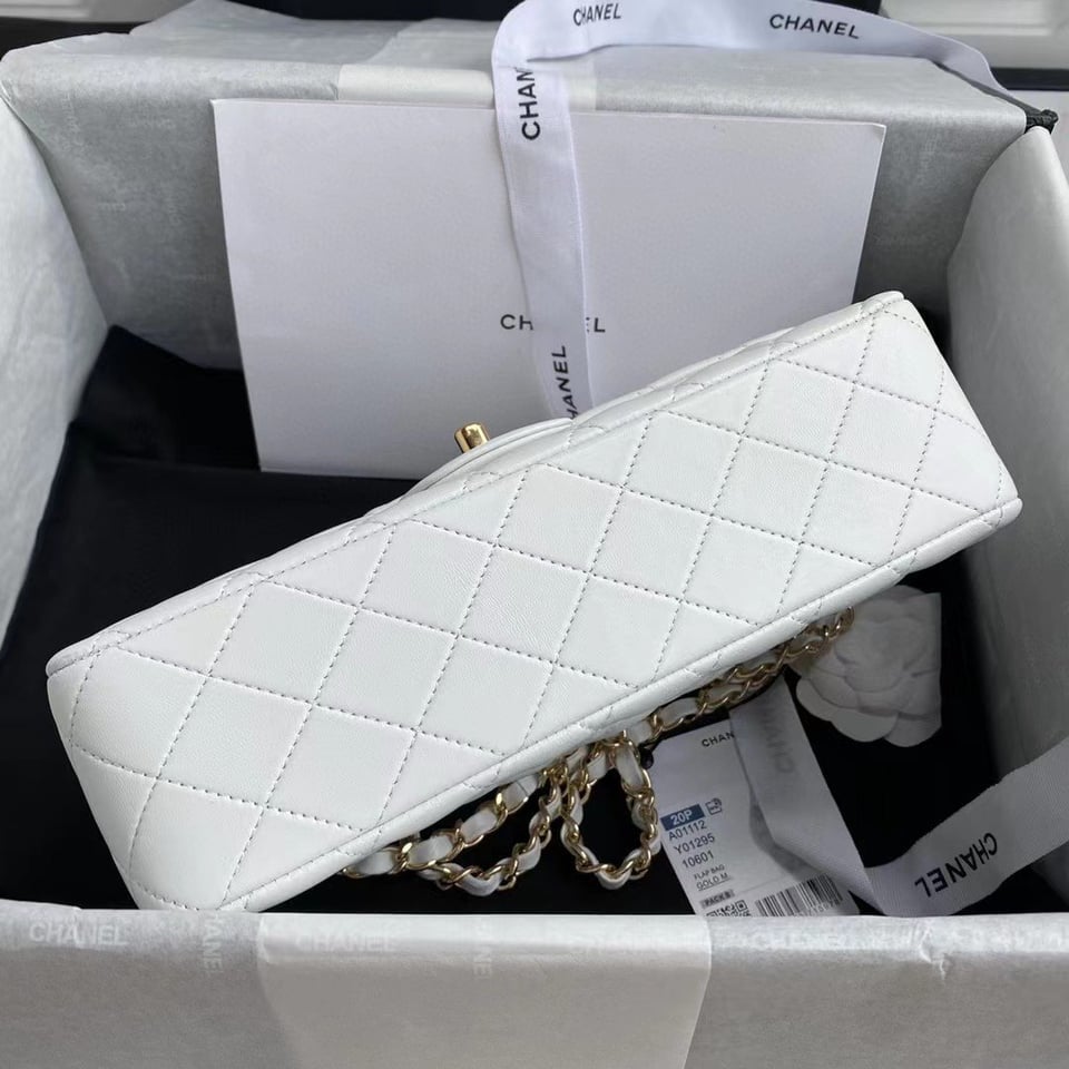Chanel Classic Medium Handbag White 25Cm A01112 view 7