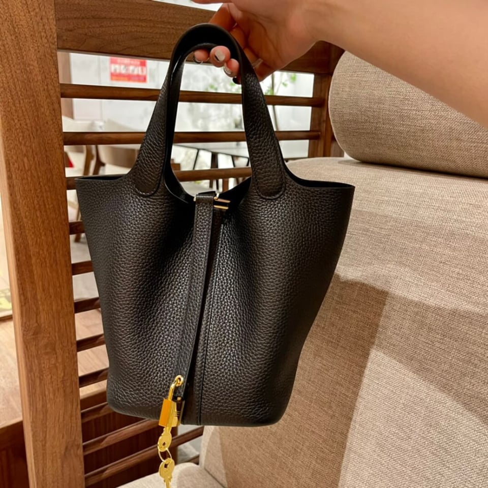 Hermes Picotin Lock Bag In Taurillon Clemence Noir Black 22Cm view 11