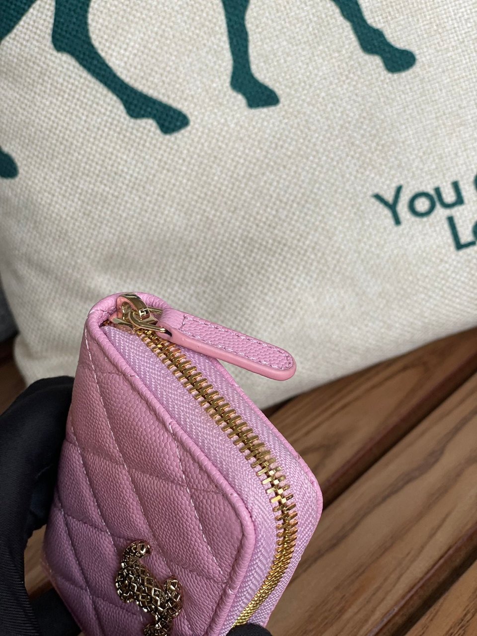 Chanel Zipped Wallet 11Cm Pink Caviar Gold Hardware view 7