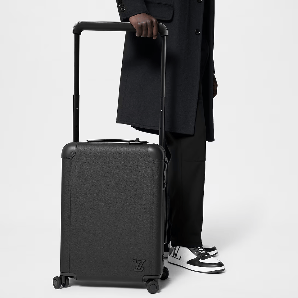 Louis Vuitton Horizon 55 Suitcase Grained Leather Black 55Cm M10240 view 3