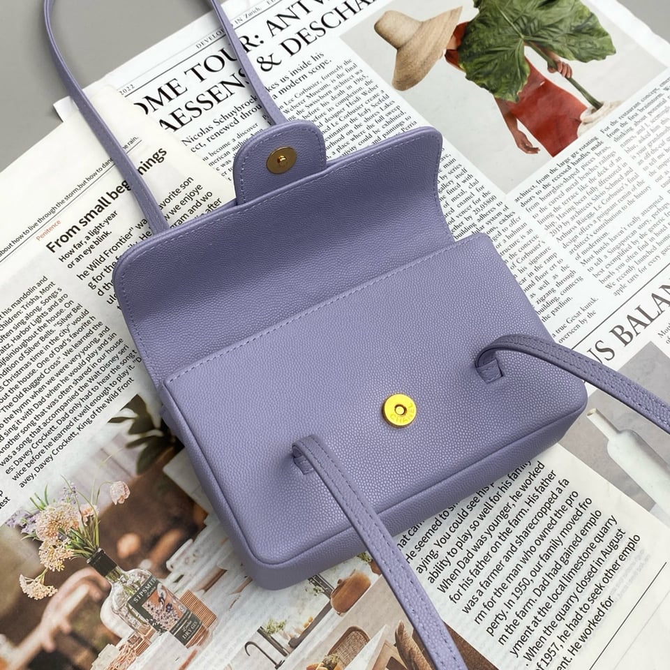 Chanel Clutch Purple Bag 17cm/6.7in view 4