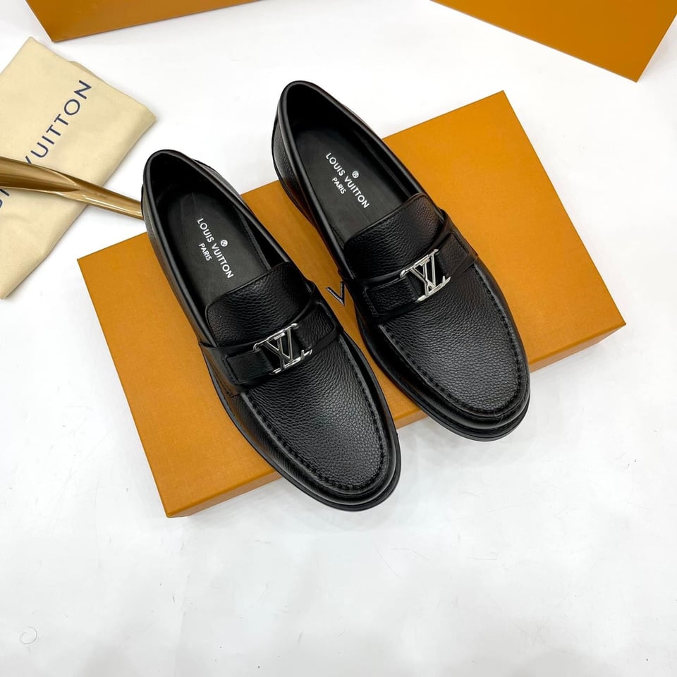 Louis Vuitton LV Monte Carlo Mocassin Black Loafers for Men view 3