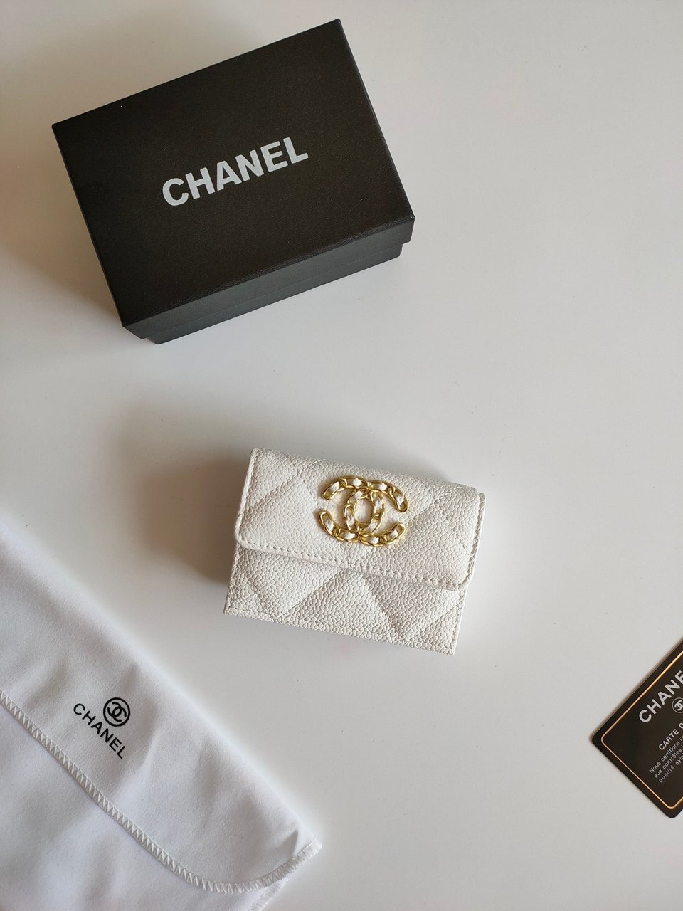 Chanel Trifold Purse 12 White Grained Calfskin Gold Icon view 7