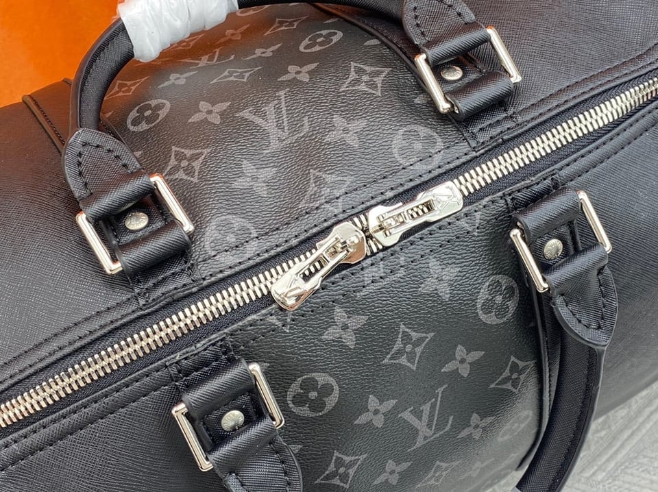 Louis Vuitton Keepall Bandouliere 50Cm Black view 3