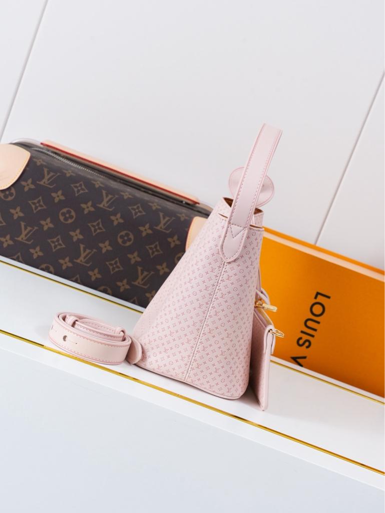 Louis Vuitton All In BB Bag Light Bliss 16cm M28886 view 3