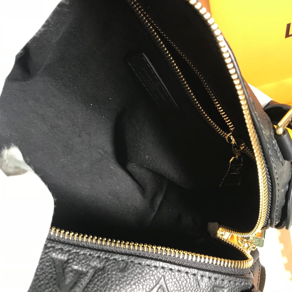 Louis Vuitton Petite Malle Souple 20Cm Black view 9