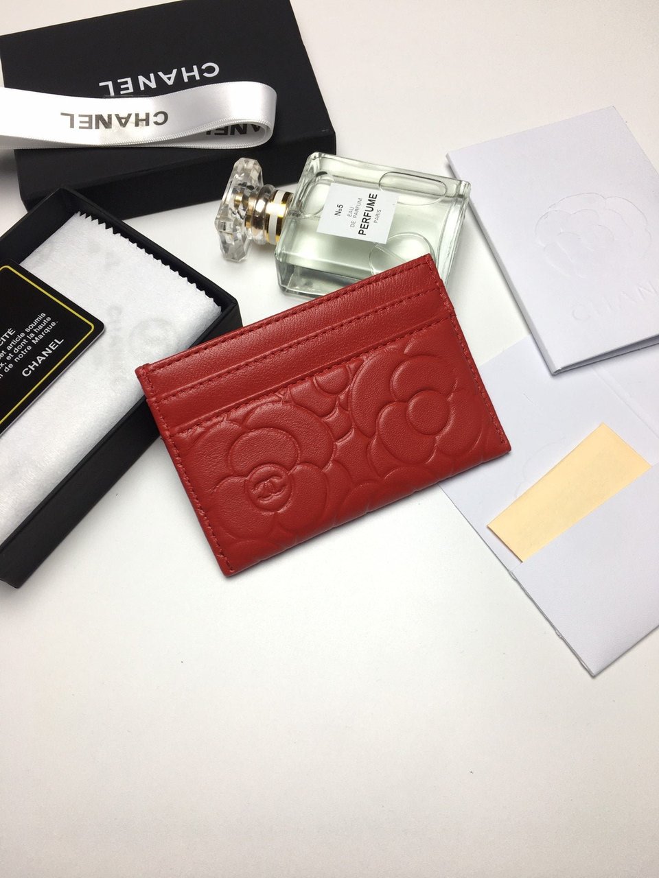 Chanel Floral Card Holder 11.2 Red Calfskin Silver Icon view 7
