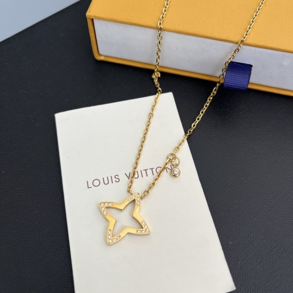 Louis Vuitton Ombre Blossom Pendant Pink Gold Q03083 view 4