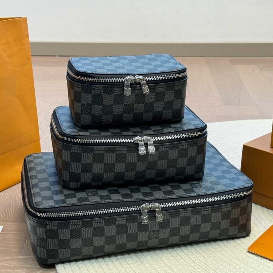 Louis Vuitton Toilet Pouch Damier Grey 23Cm view 9