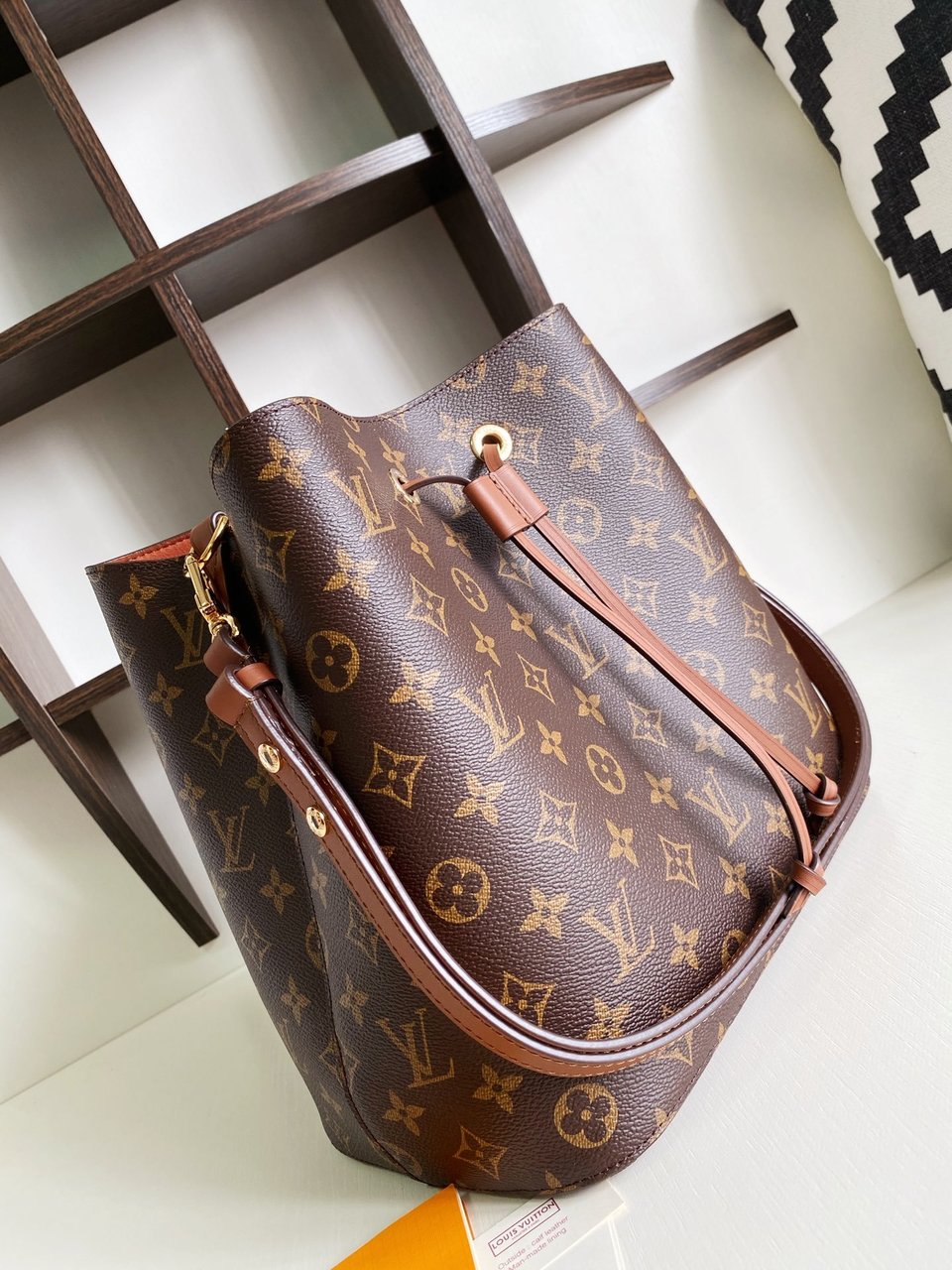 Louis Vuitton N Ono Mm Brown M44887 view 3
