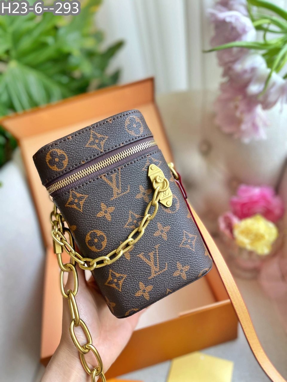 Louis Vuitton Phone Box Monogram Legacy Brown 18Cm M44914 view 5