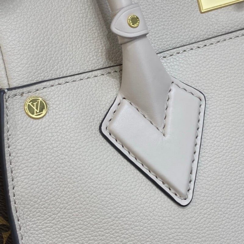 Louis Vuitton On My Side Mm 30Cm Greige view 10