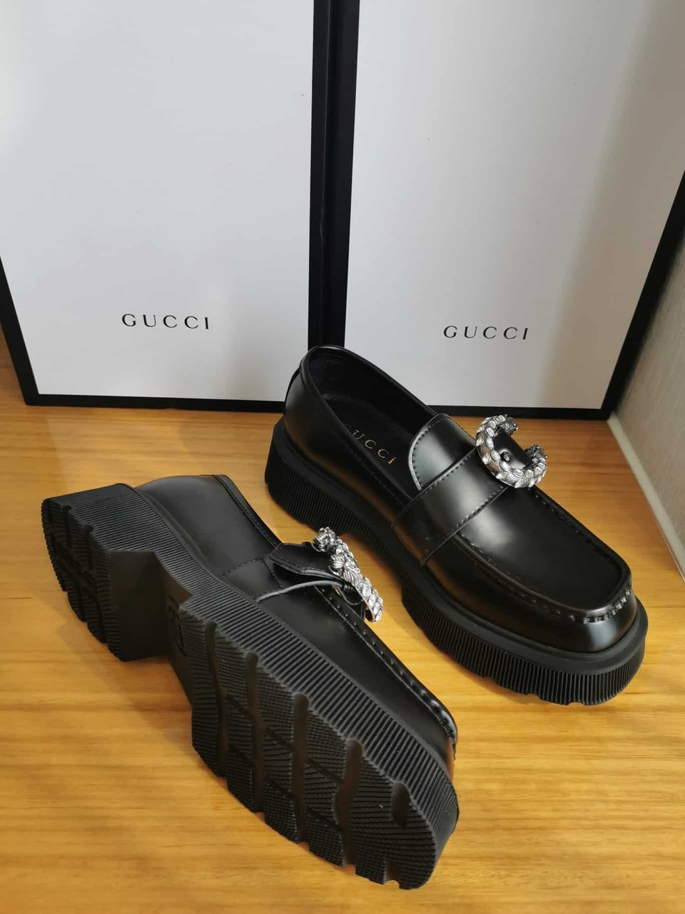 Gucci Women?S Leather Loafers With G Black view 4