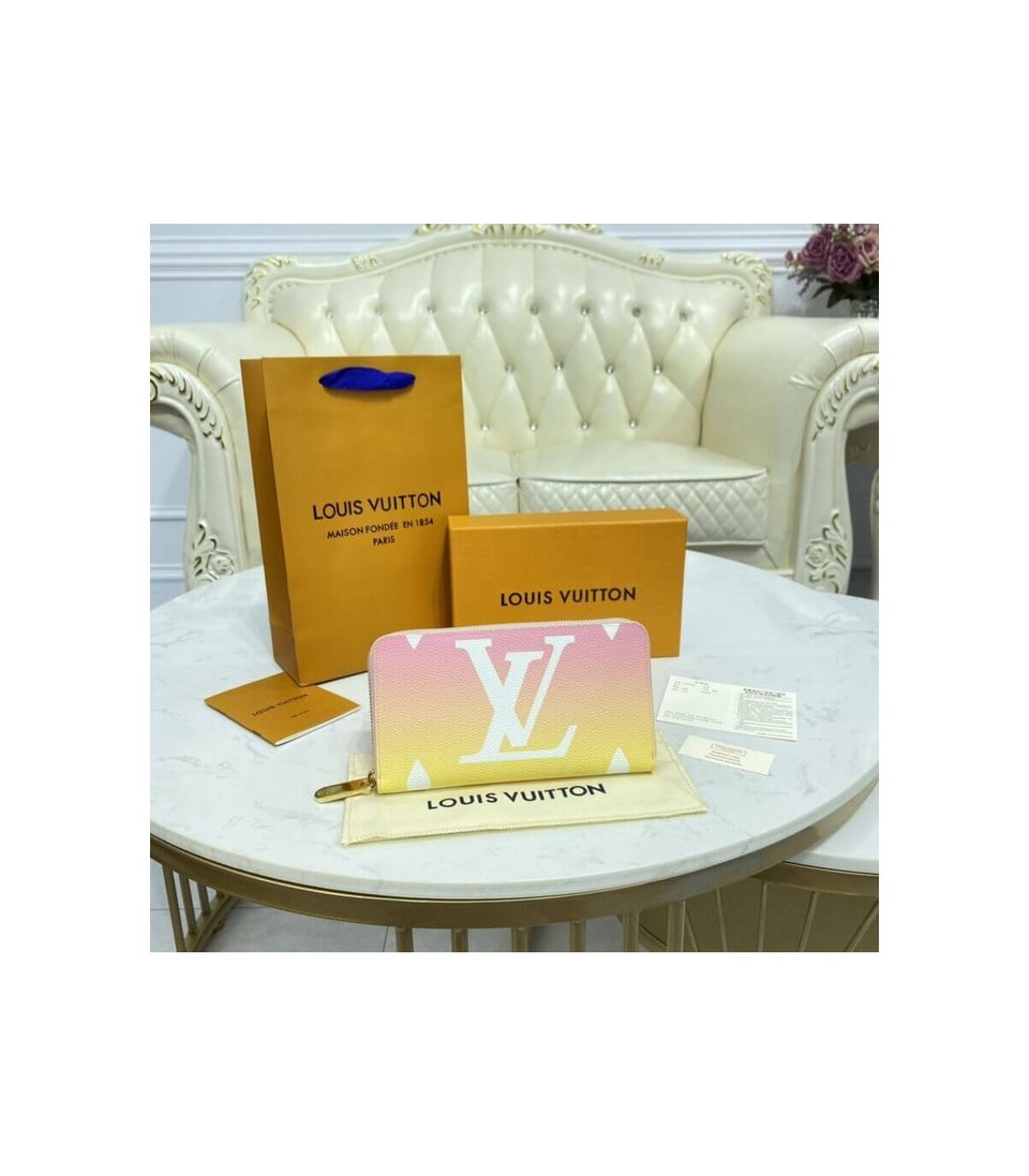 Louis Vuitton Zippy Wallet Pink 19.5cm view 3