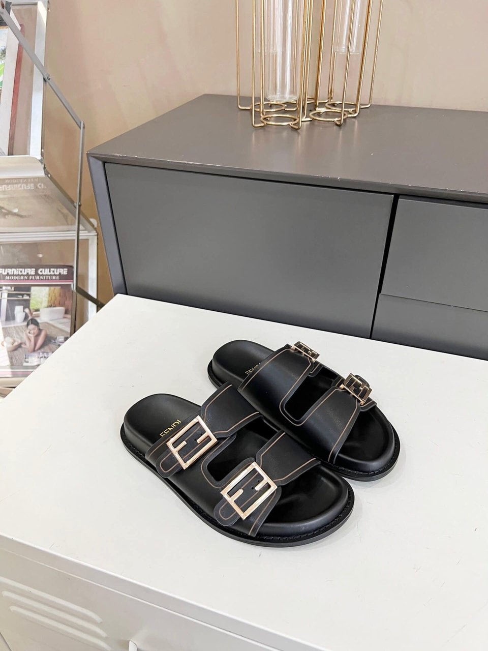 Fendi Feel Leather Slides Black view 10