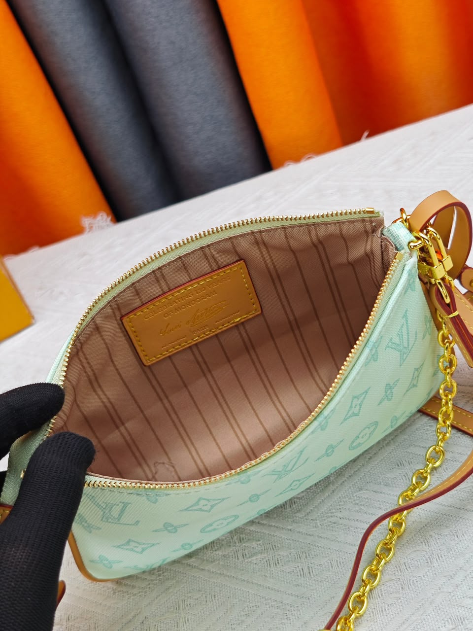 Louis Vuitton Pochette Accessory Bags 16 cm M28320 view 9
