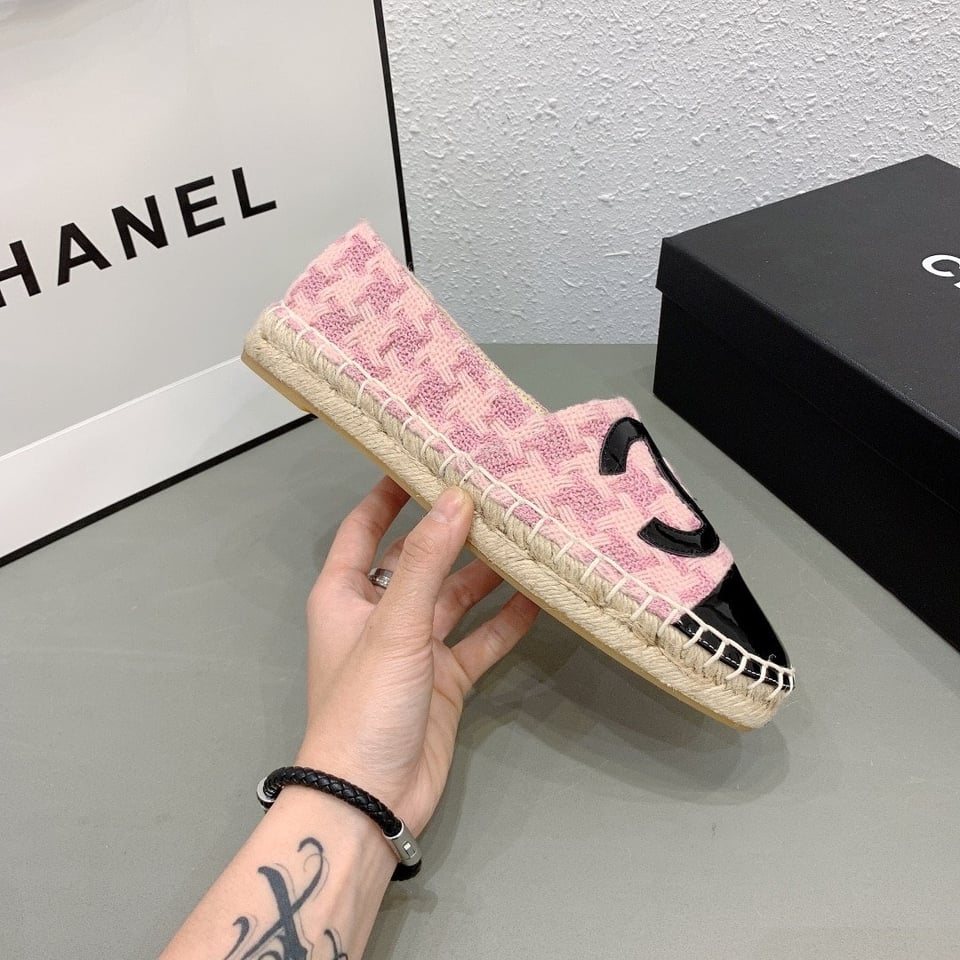 Chanel Tweed Patent Cc Espadrilles Slip On Pink Black view 9