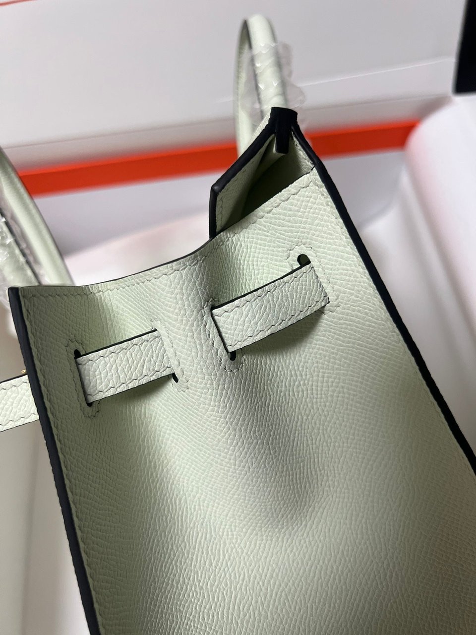 Hermes Birkin Sellier Vert Fizz Epsom Leather Gold Hardware view 3