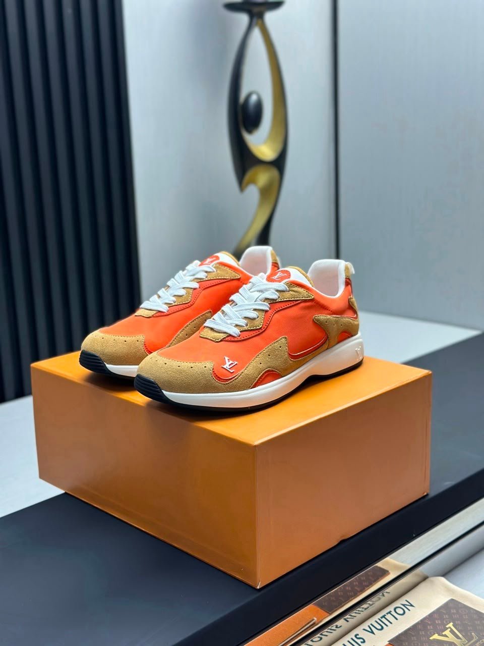 Louis Vuitton Drop 300 Sneakers Orange Nylon/Suede 1AKP16 view 7