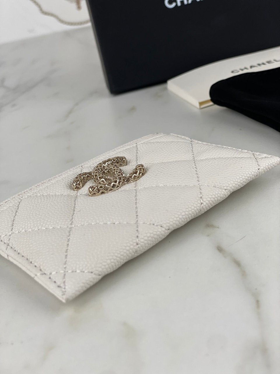 Chanel Card Holder 19.5 White Grained Calfskin Gold Icon view 8