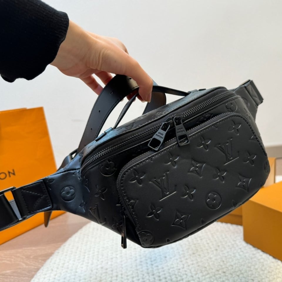 Louis Vuitton Rush Bumbag Monogram Shadow Calfskin Leather Black 31Cm M47058 view 3