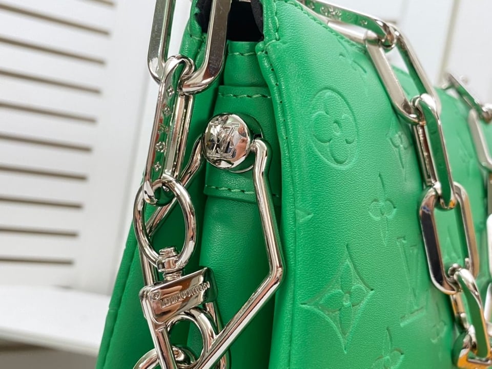 Louis Vuitton Coussin Motion Green 26Cm view 8