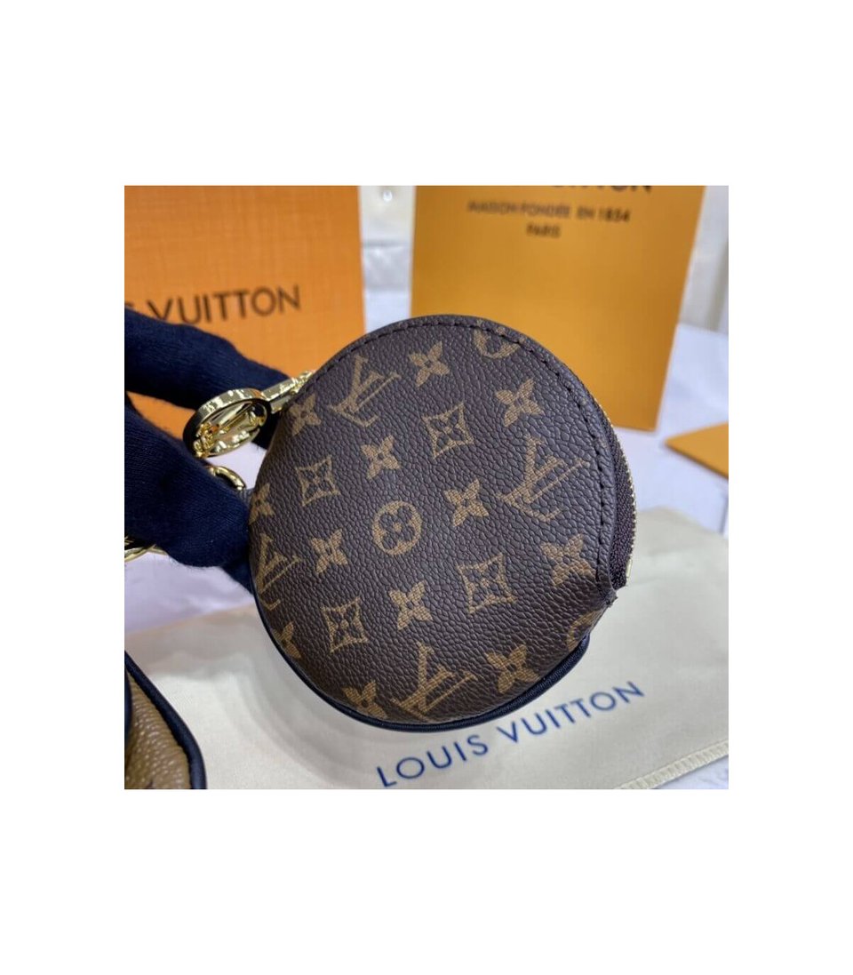 Louis Vuitton Trio Pouch view 8