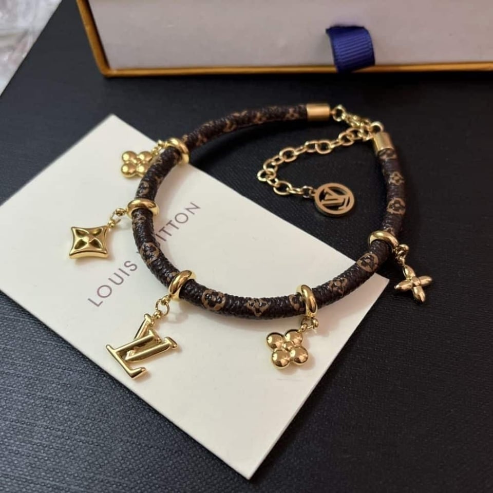Louis Vuitton Lv Blooming Bracelet M8433Z view 6