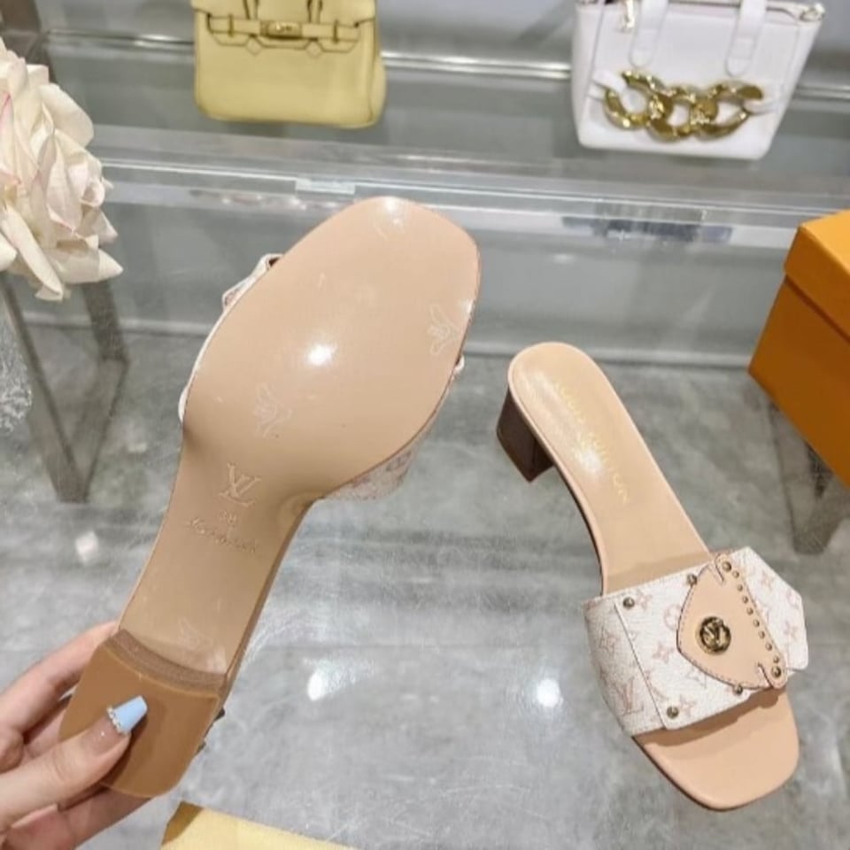 Louis Vuitton Lv Frame Flat Mule 1Acxii view 5