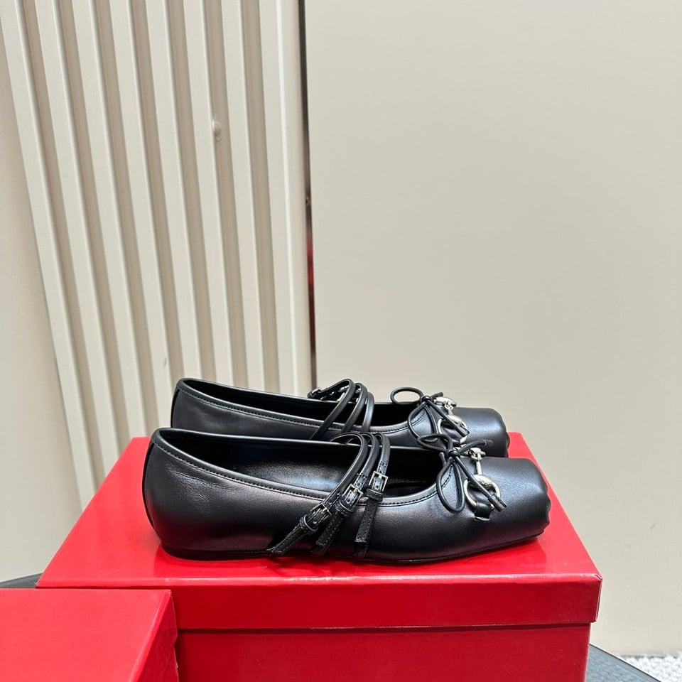 Gucci Women’S Horsebit Ballet Flat Sacchetto Black 814318 Aaea4 1000 view 5