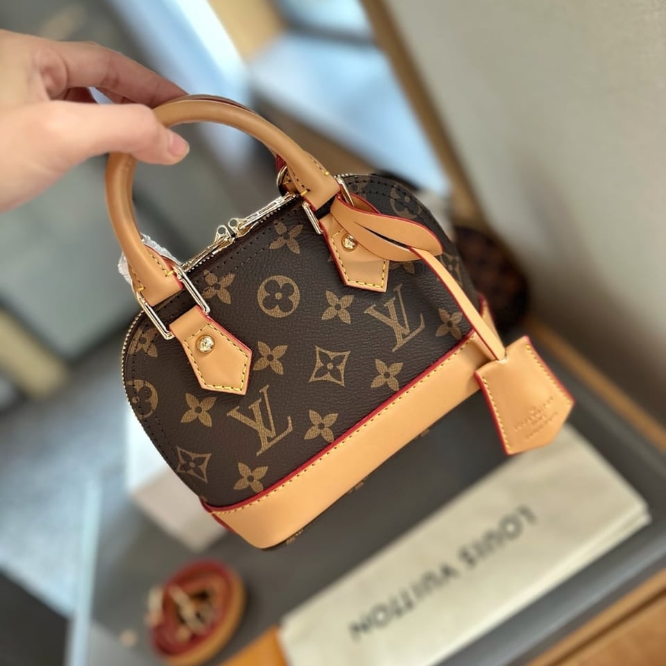 Louis Vuitton Alma Nano Bag Monogram Brown 18Cm M82717 view 7
