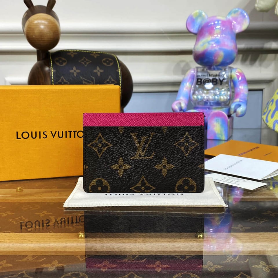 Louis Vuitton Christmas Animation 2022 Card Holder Fuchsia view 4