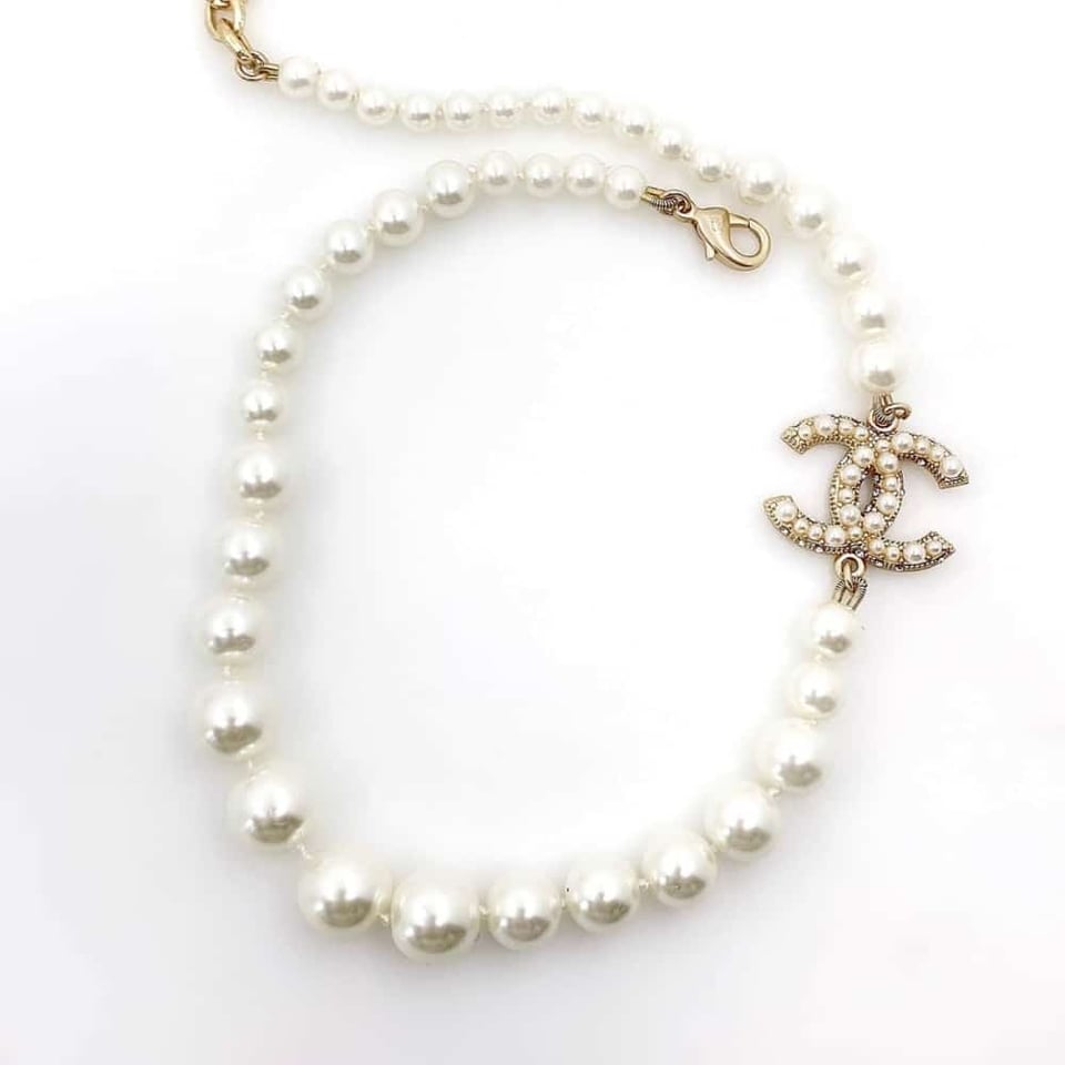 Chanel Metallic Silver Tone Coco Faux Pearl Cc Necklace