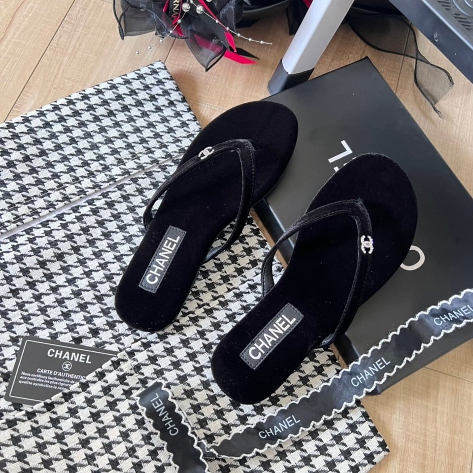 Chanel Thongs Slipper Velvet In Black G45716 B16716 94305 view 3