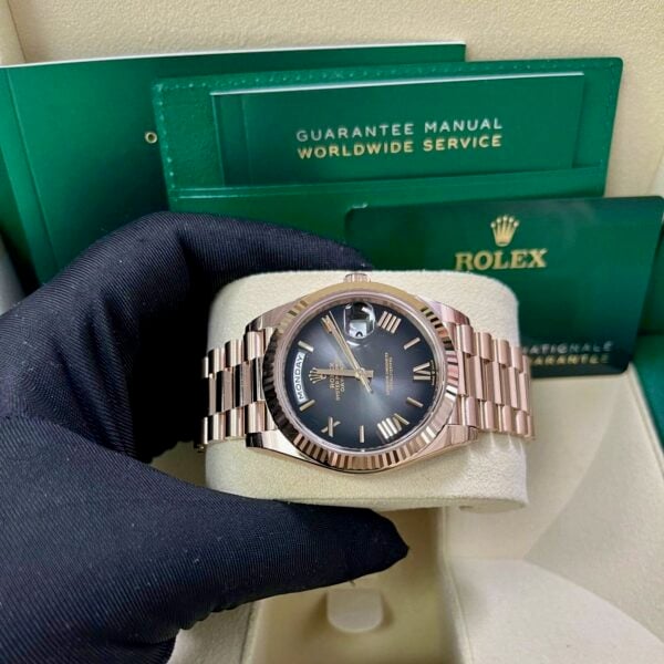 [Superclone] Rolex Day-Date 40mm Slate Ombré Dial President 228235 view 4