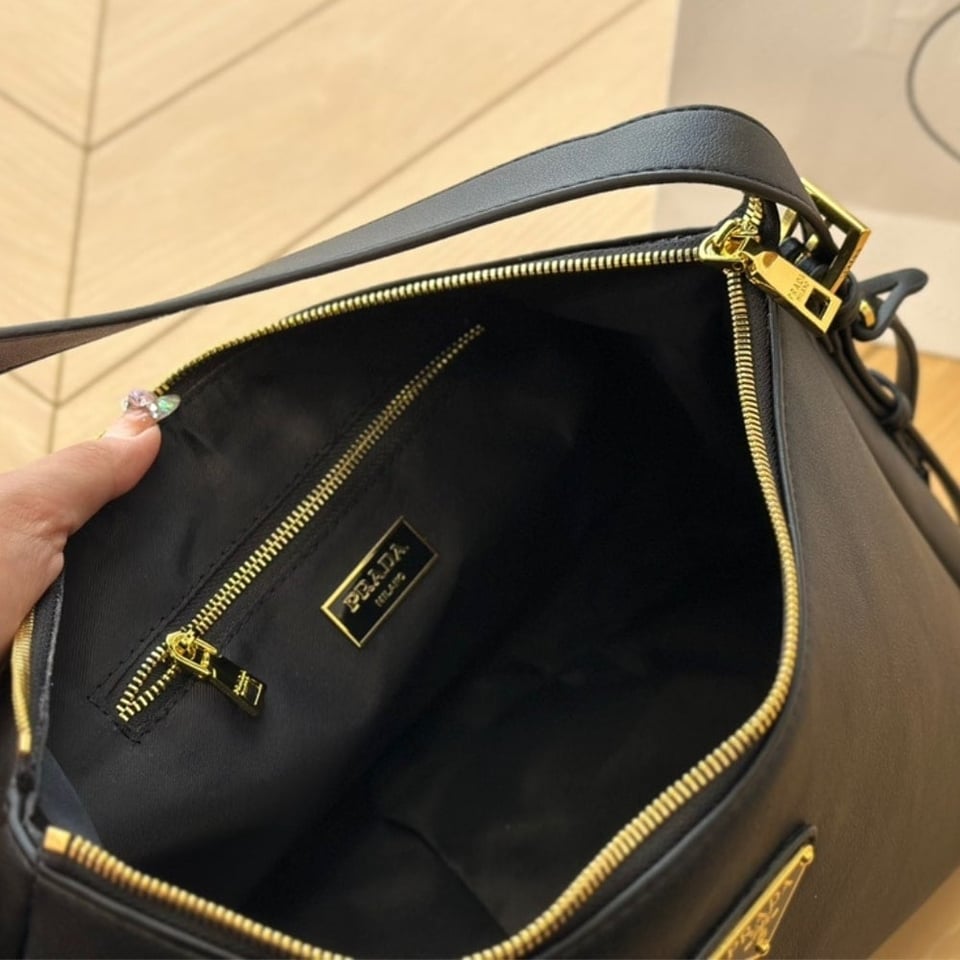 Prada Aimée Large Leather Shoulder Bag Black 39Cm view 5
