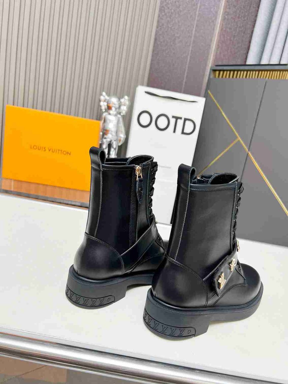 Louis Vuitton Citizen Boots Black 1Adazr view 3