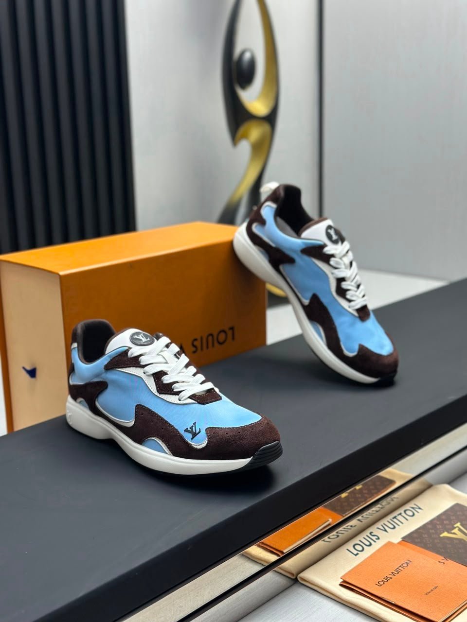 Louis Vuitton Drop 300 Sneakers Blue Brown Nylon 1AKP2L view 10